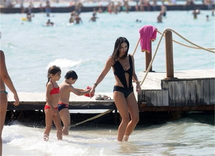 Çeşme'nin yeni İkoncan'ı!..