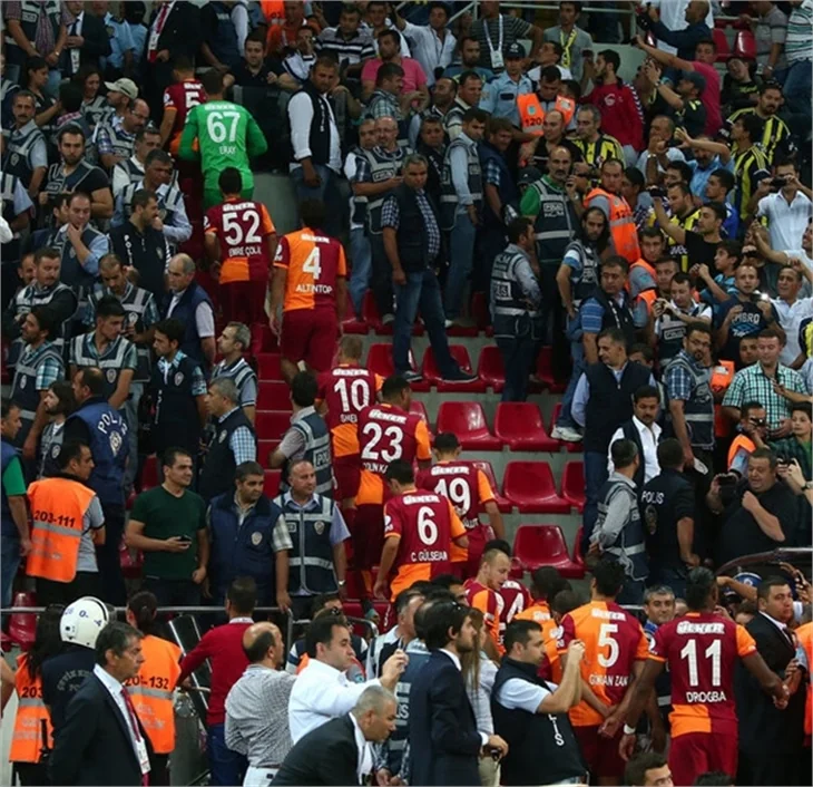 Kupa Galatasaray'ın, madalya Fenerbahçe'nin!