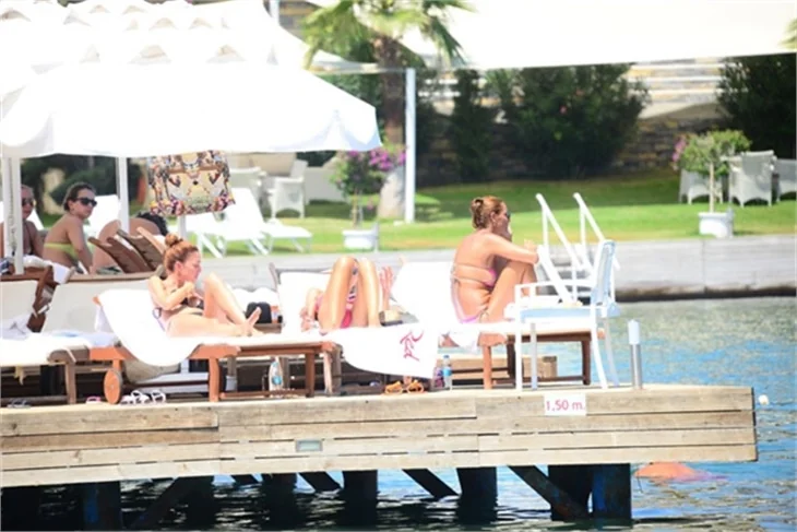 Bütün kızlar Bodrum'da toplandı!