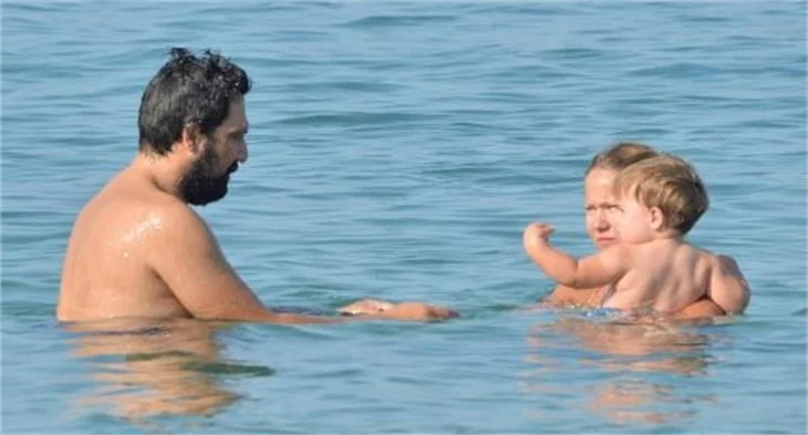 Bülent İnal'ın aile saadeti!