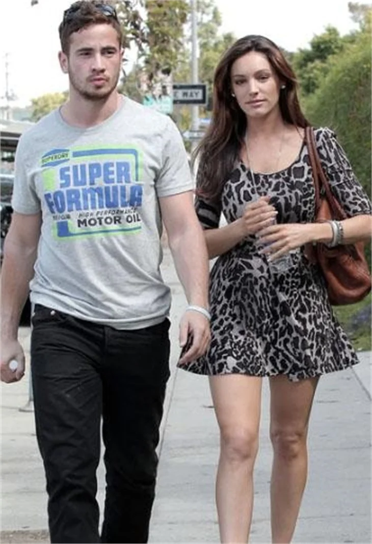 Kelly Brook aşk acısını İstanbul'da unutacak!