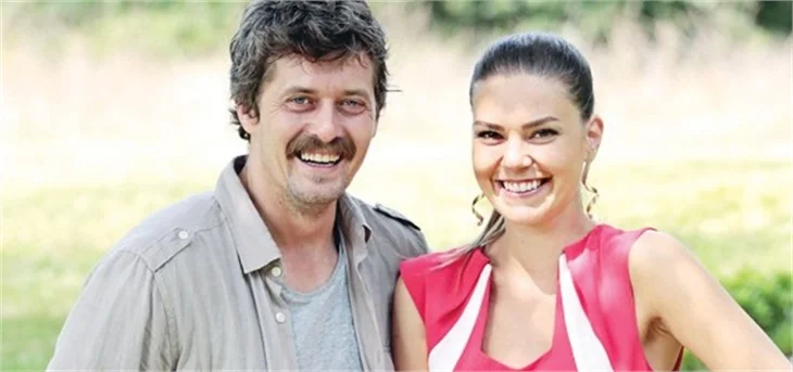Aslı Enver ve Mete Horozoğlu'ndan ilk poz!