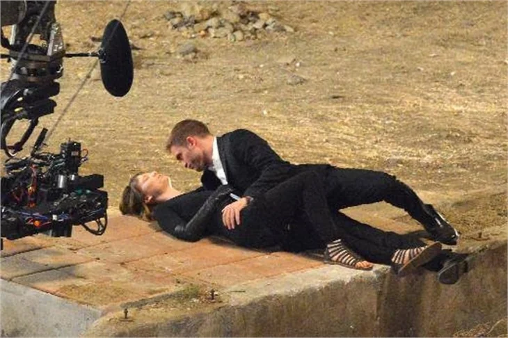 Robert Pattinson fena yakalandı!