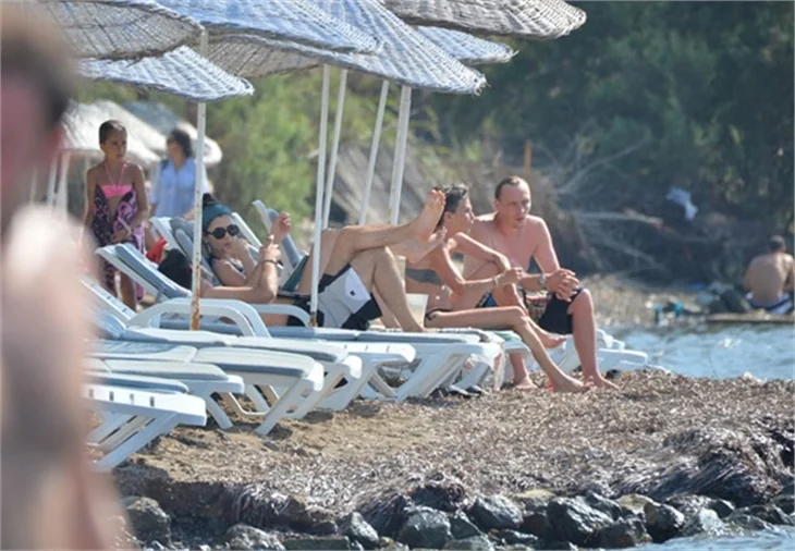 Şah Sultan yeni sevgilisiyle tatilde!