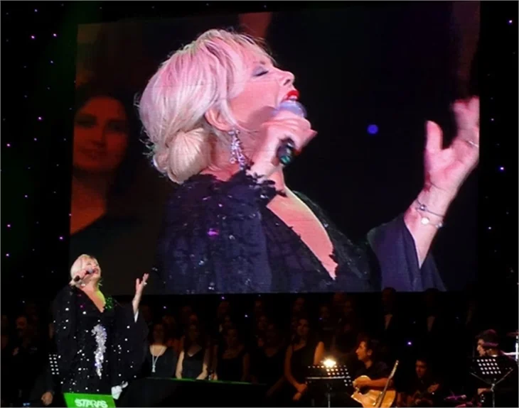 Tarkan, Meryem Uzerli'yi çağırdı!
