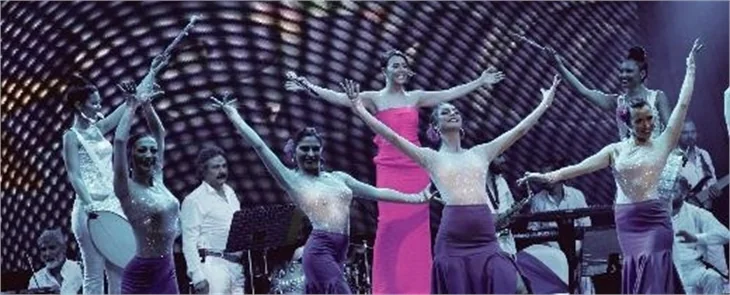 Ebru Gündeş: Bu bebek benim içinde sürpriz oldu!