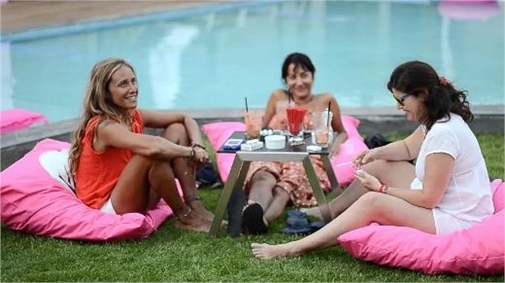 Bade İşçil Sualp'in Cunda Adası keyfi!