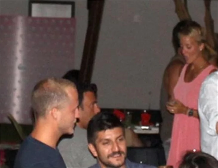 Bade İşçil Sualp'in Cunda Adası keyfi!