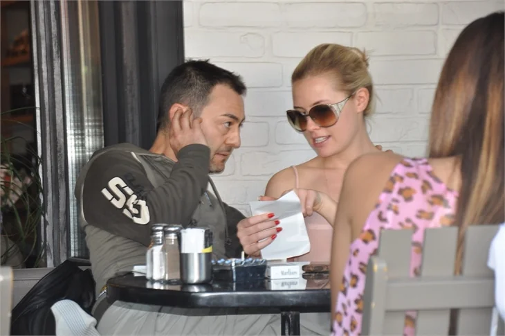 Serdar Ortaç ve nişanlısı birbirine girdi!