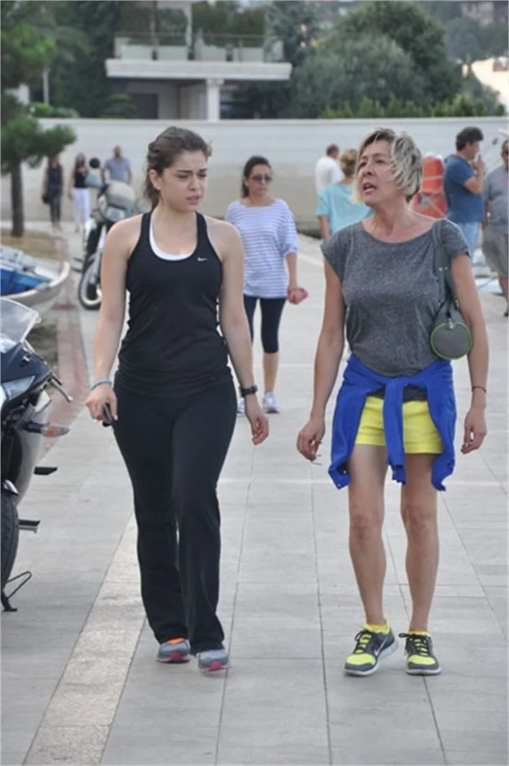 Oyuncu Öykü Çelik azmetti ve başardı!