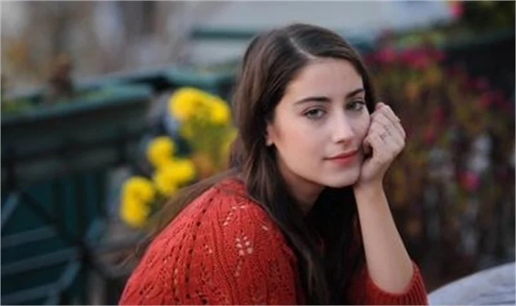 Hazal Kaya: 2,5 ayda 11 kilo verdim!