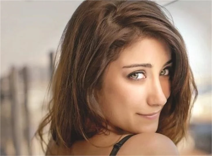 Hazal Kaya: 2,5 ayda 11 kilo verdim!