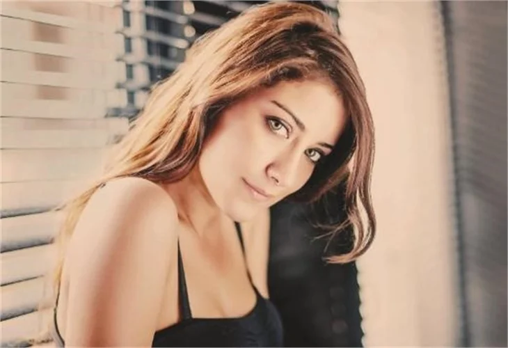 Hazal Kaya: 2,5 ayda 11 kilo verdim!