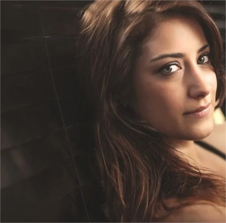 Hazal Kaya: 2,5 ayda 11 kilo verdim!