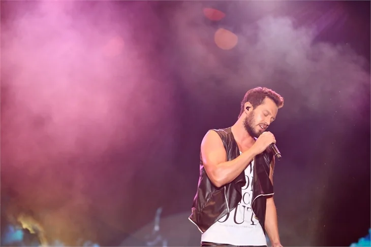 Murat Boz konserinde olay çıktı!