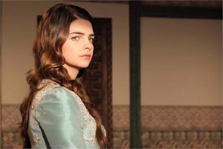 Pelin Karahan: Tesadüfen oyuncu oldum!