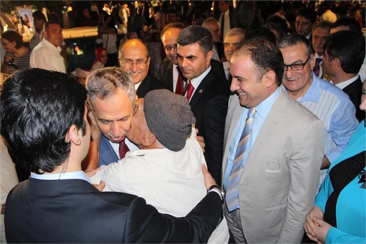 Bülent Arınç'ın zor anları!