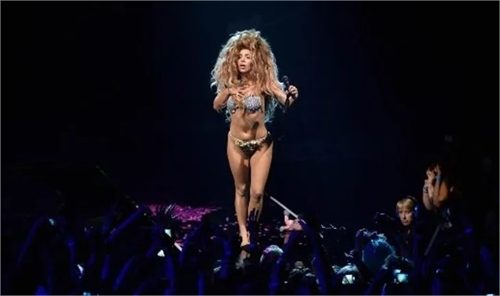 Lady Gaga festivale yine damga vurdu!