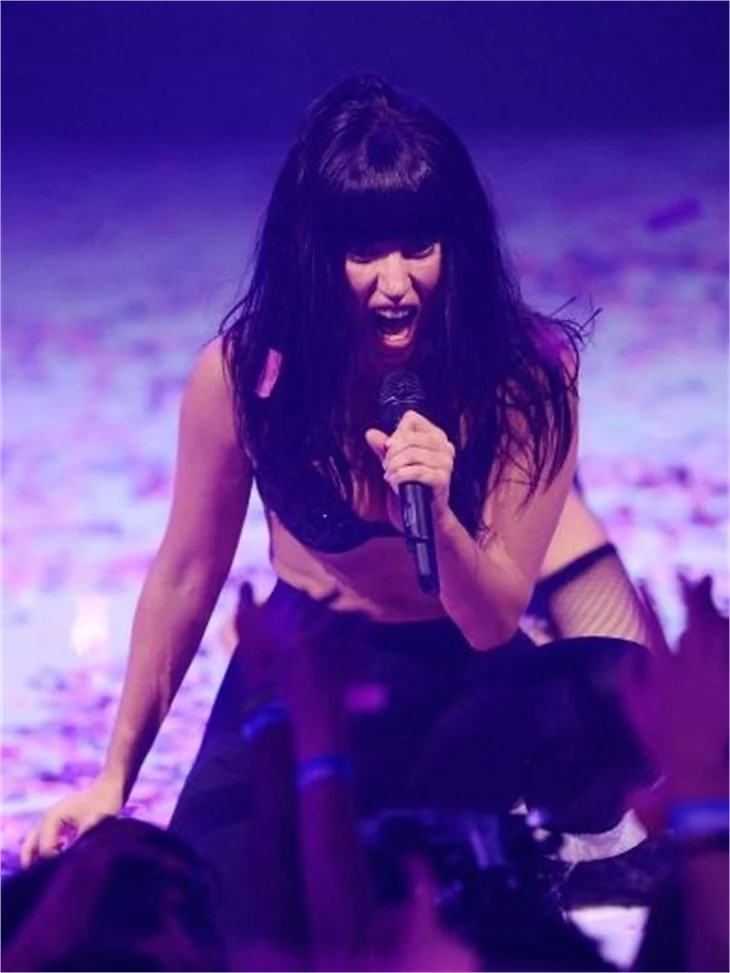 Lady Gaga festivale yine damga vurdu!