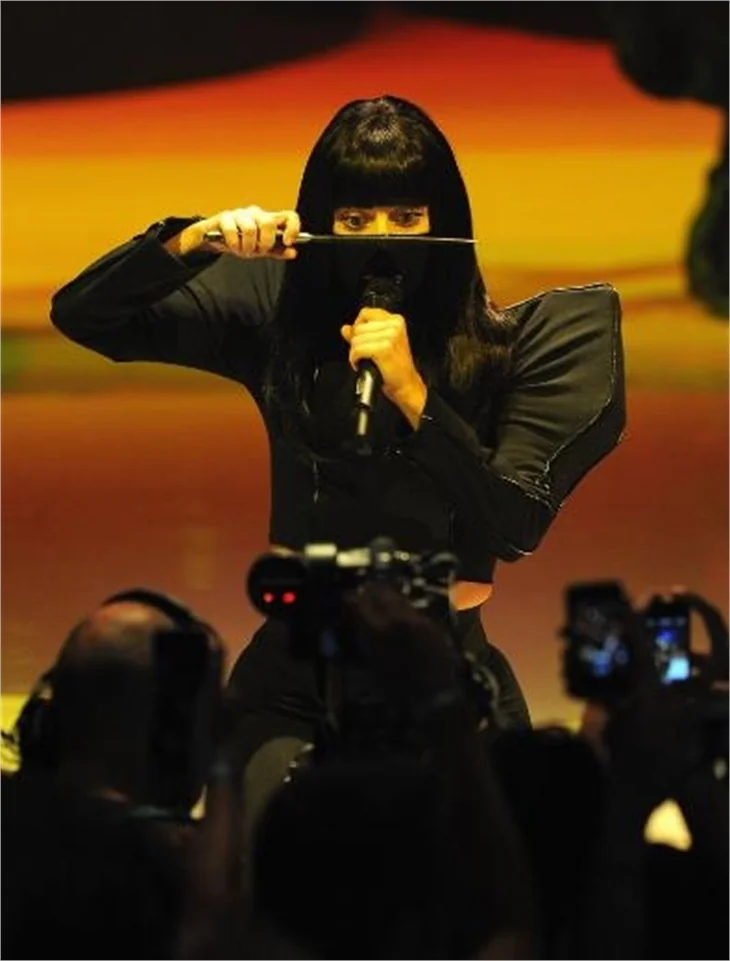 Lady Gaga festivale yine damga vurdu!
