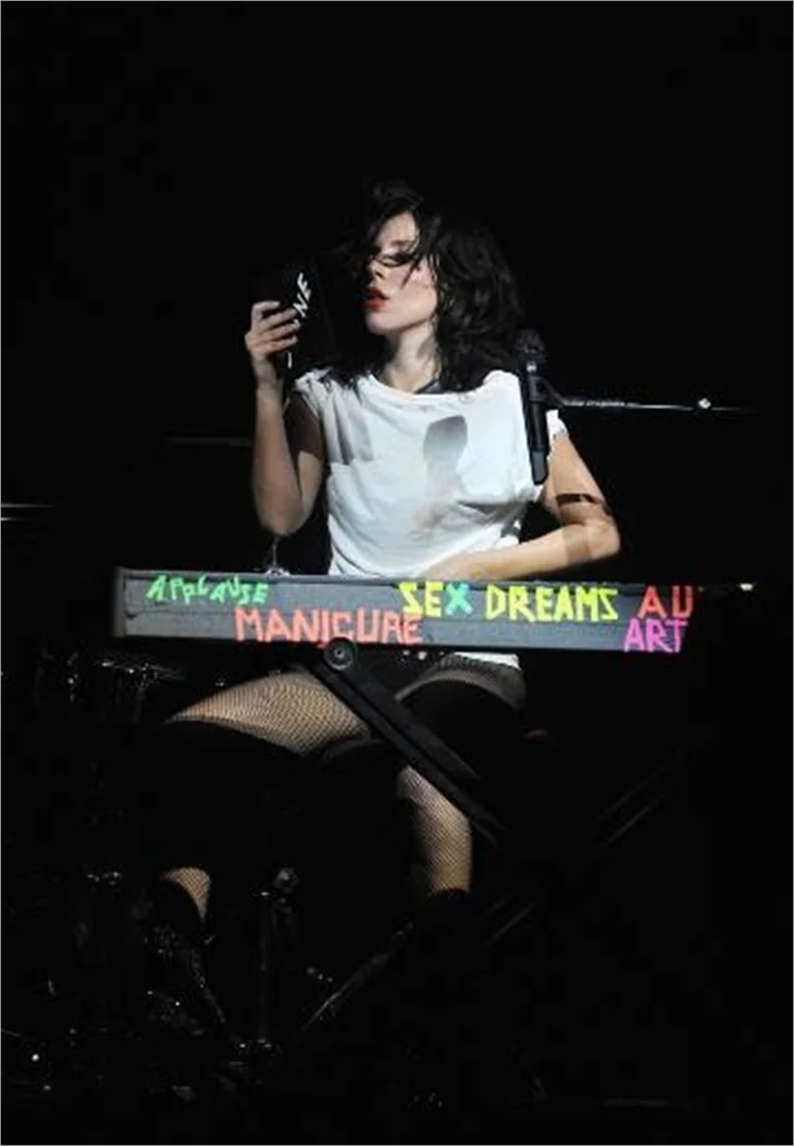 Lady Gaga festivale yine damga vurdu!