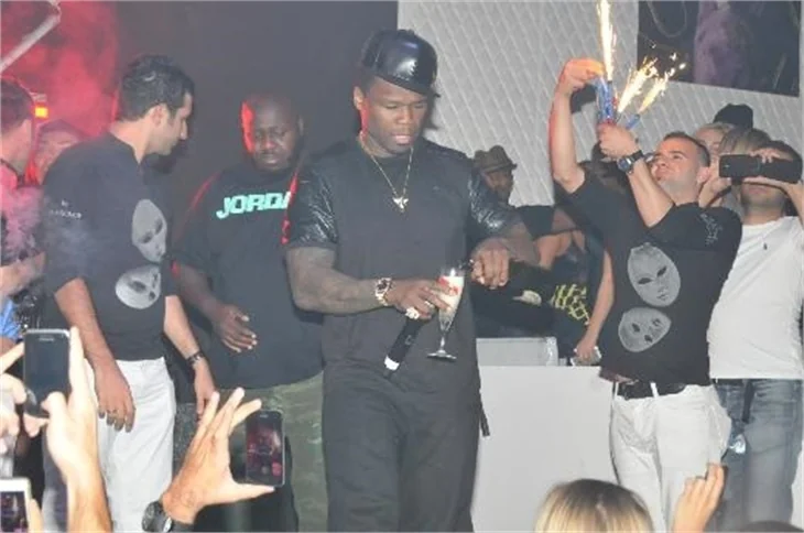 50 Cent için 50 şişe şampanya!