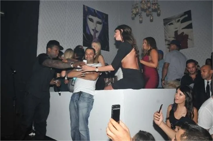 50 Cent için 50 şişe şampanya!