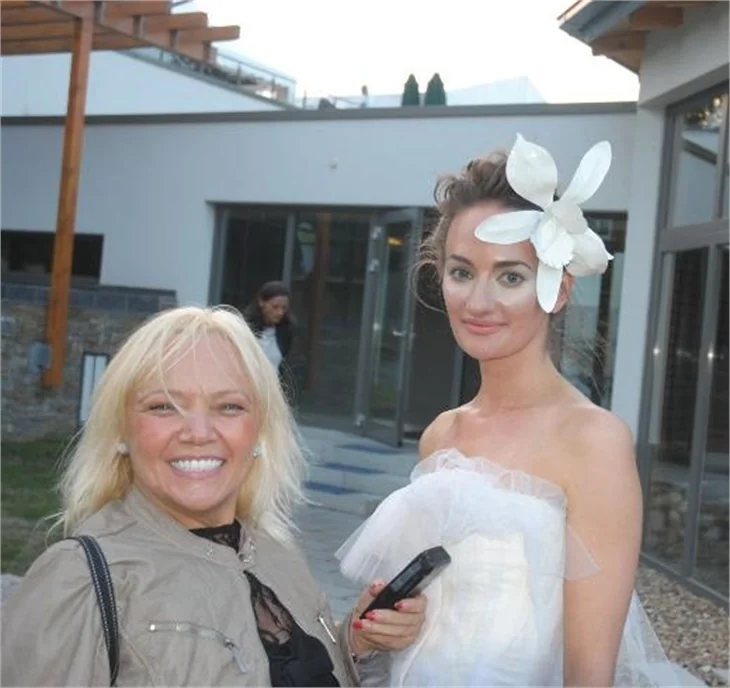 İşte Meryem Uzerli'nin kardeşi!