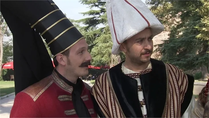Leyla ile Mecnun ekibi geri dönüyor!