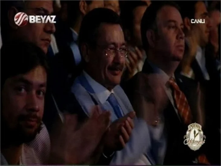 Ünlüler Başbakan için neler söyledi?