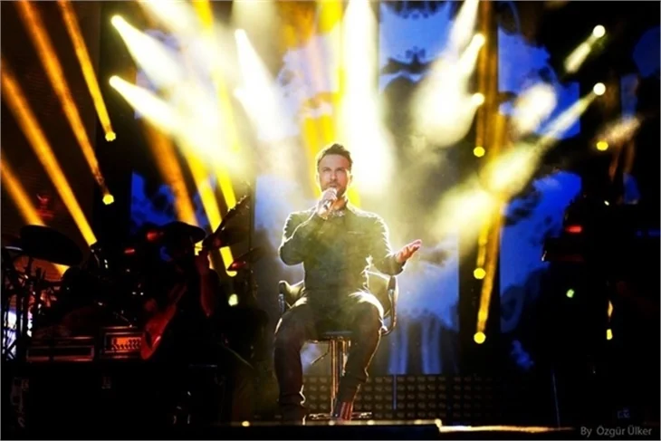 Tarkan konserinde tuvalet krizi!