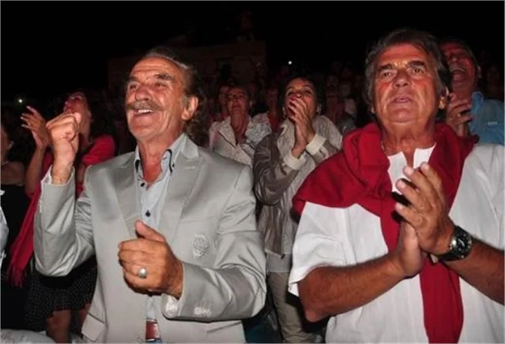 Mustafa Alabora sahneye çıkınca ortalık karıştı!