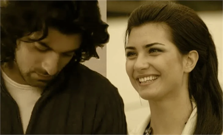 "Kara Para Yalan Aşk" dizisinde  Tuba Büyüküstün ve Engin Akyürek mi rol alacak?