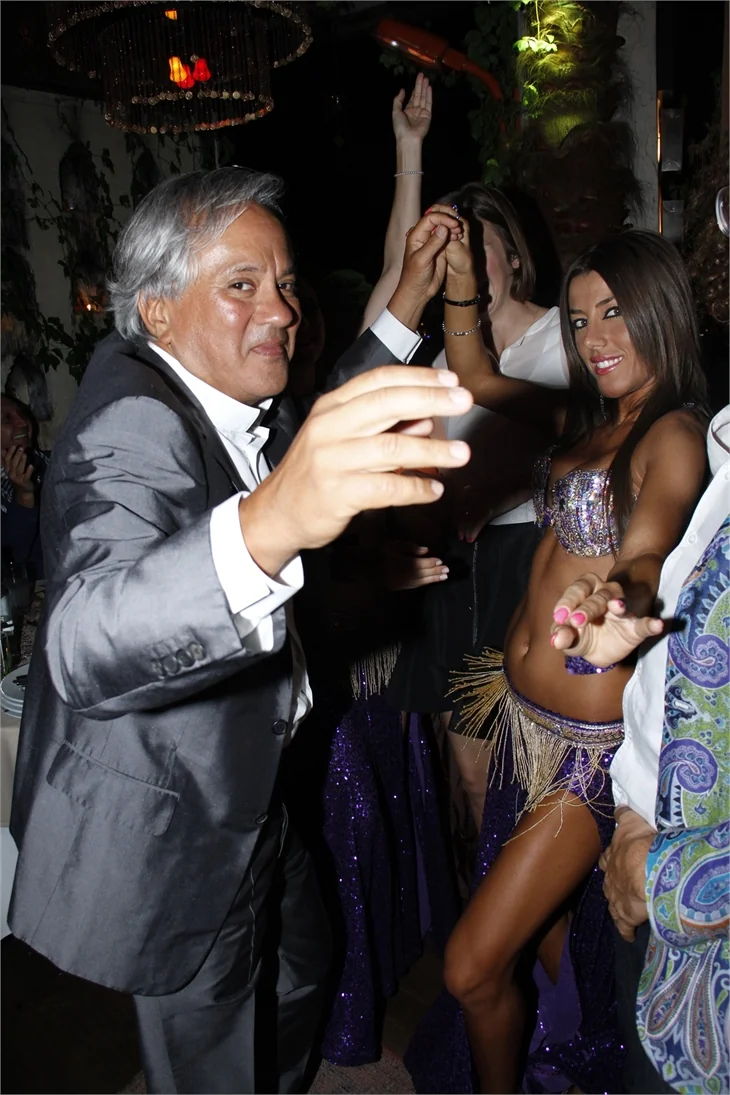 Arabesque'den Anish Kapoor geçti!