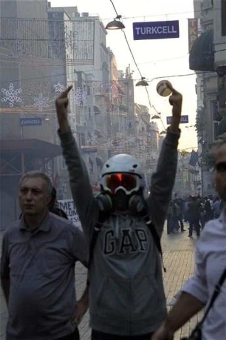 Taksim'de polis müdahalesi!