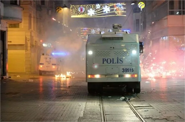 Taksim'de polis müdahalesi!