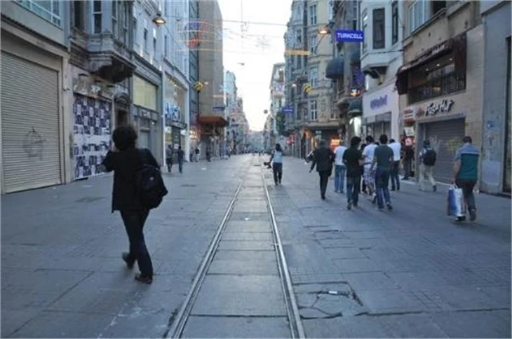 Taksim'de polis müdahalesi!