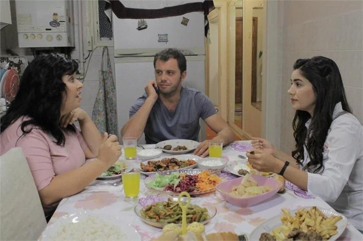 Beni Böyle Sev ödüle doymuyor!