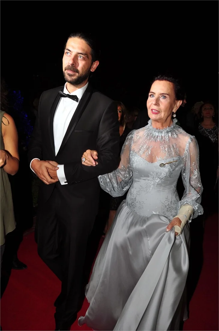 "Altın Koza Film Festivali"nde UFO paniği!