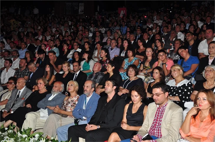 "Altın Koza Film Festivali"nde UFO paniği!