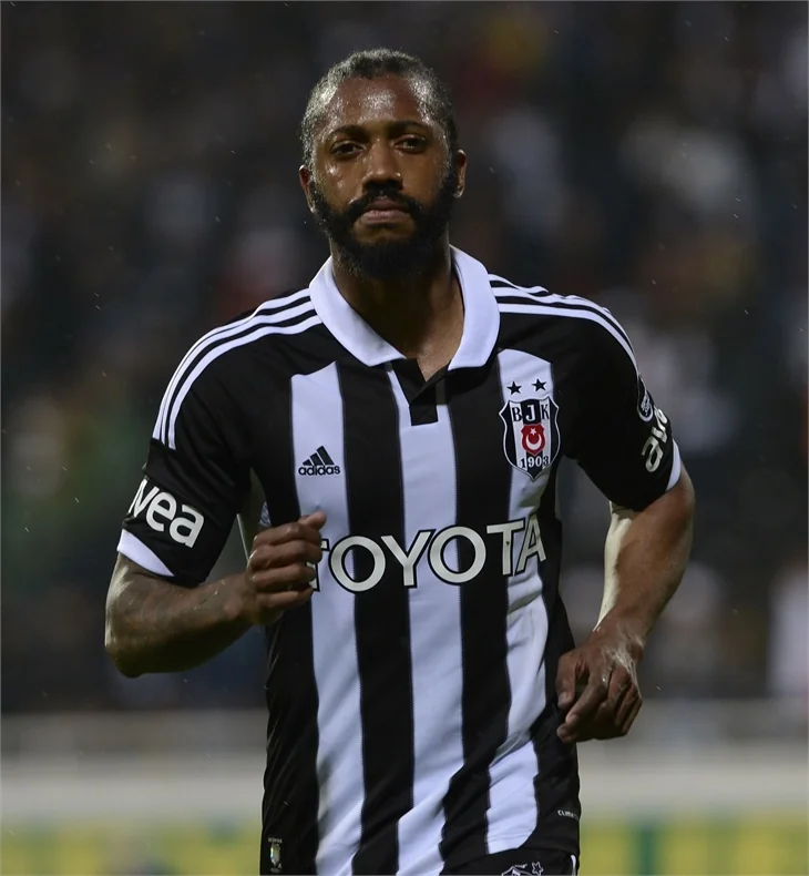 Fernandes sahada reis sokakta korsan!