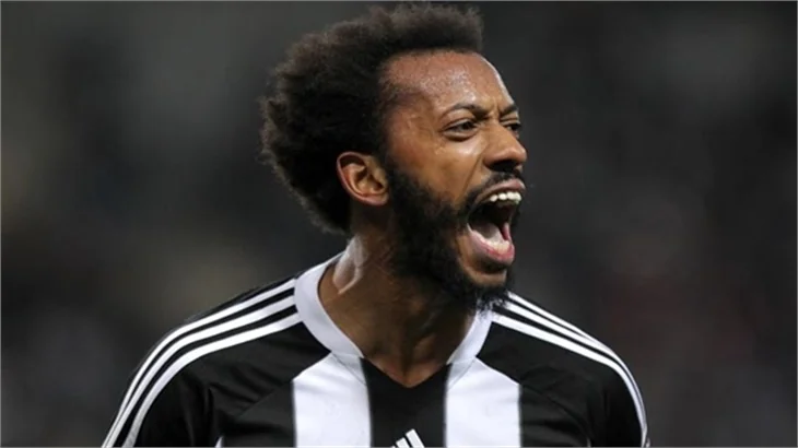 Fernandes sahada reis sokakta korsan!