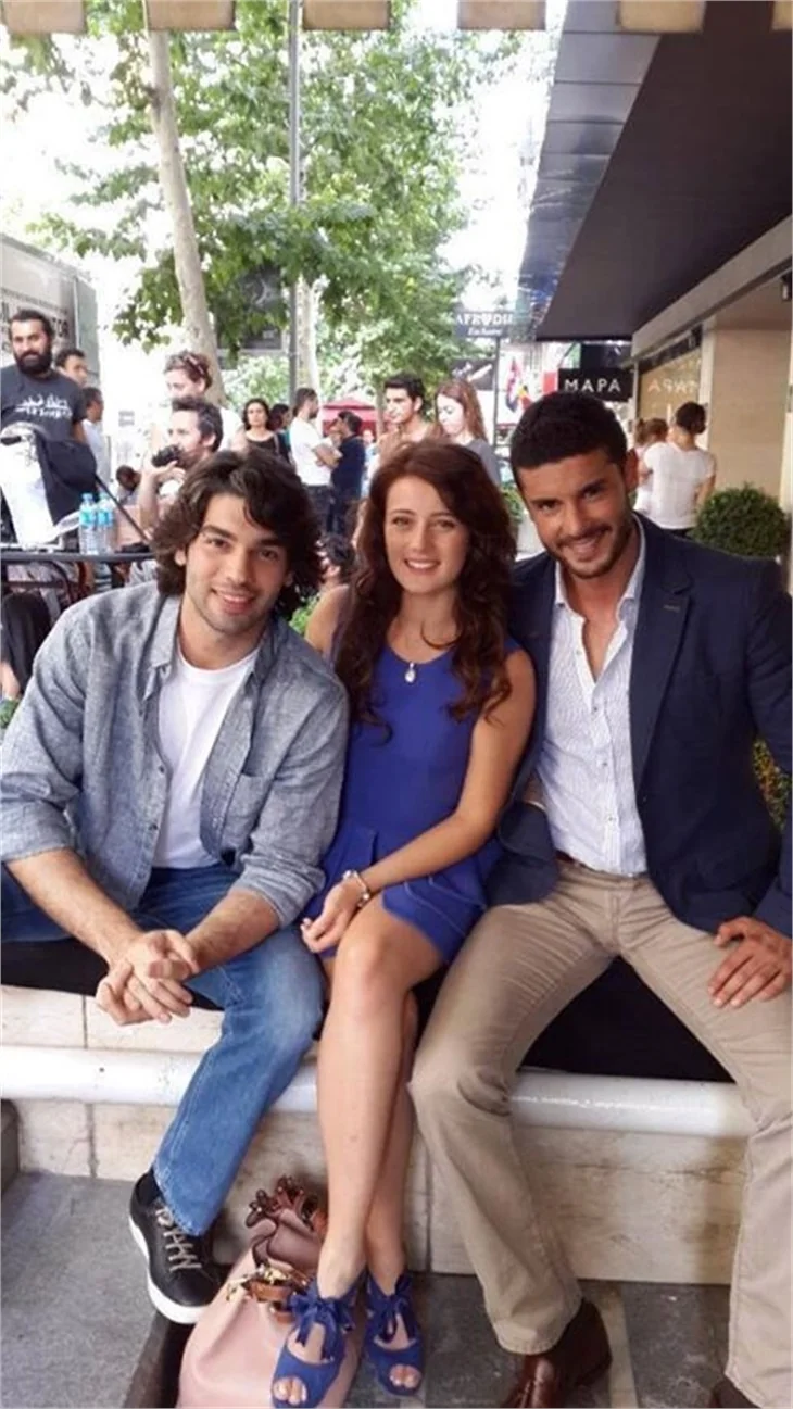 Berk Oktay ile Gizem Karaca arasında aşk mı var?