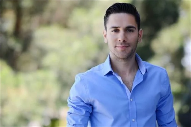 'Fatih Harbiye'de gizemli güzel!