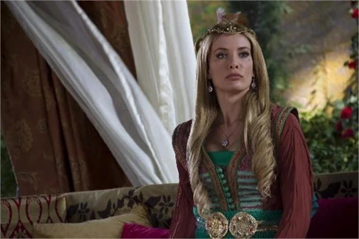 'Fatih'in seti karıştı, çekimler durdu!