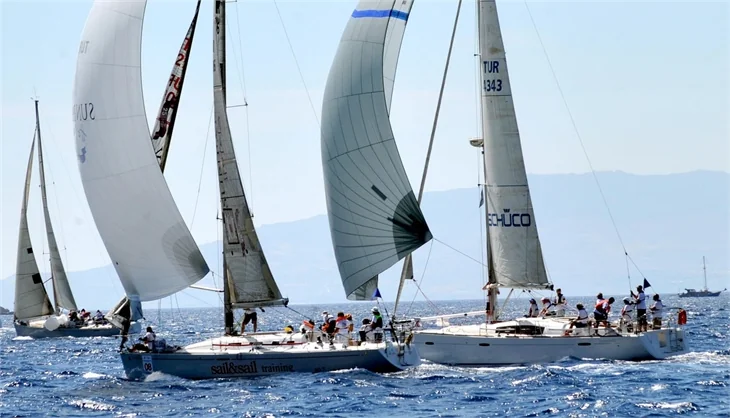 Ünlüler Famous Cup'ta yelken açtı!