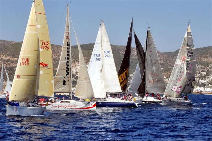 Ünlüler Famous Cup'ta yelken açtı!