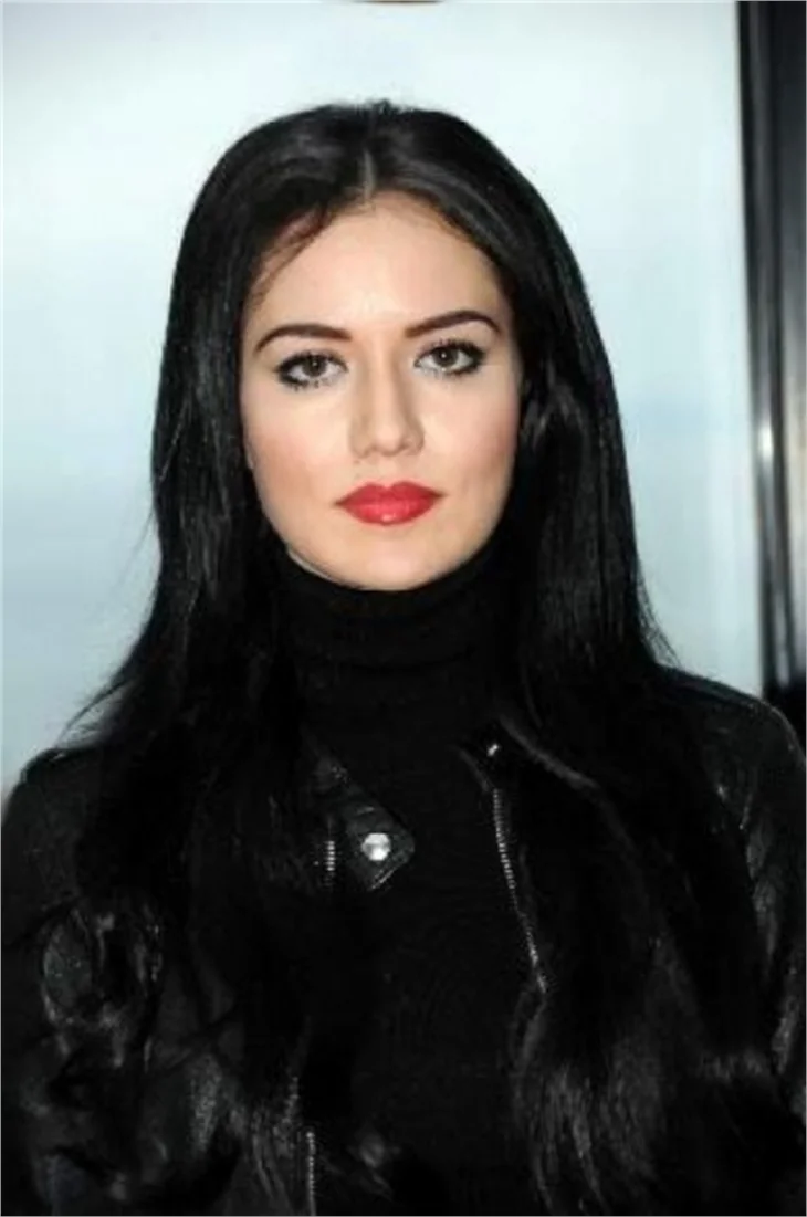 Fahriye Evcen: Benimki biraz daha uçarı bir Feride