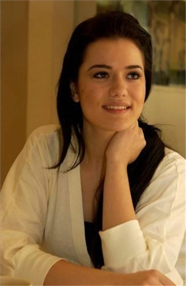 Fahriye Evcen: Benimki biraz daha uçarı bir Feride