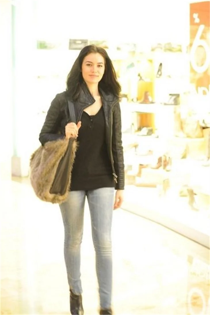 Fahriye Evcen: Benimki biraz daha uçarı bir Feride